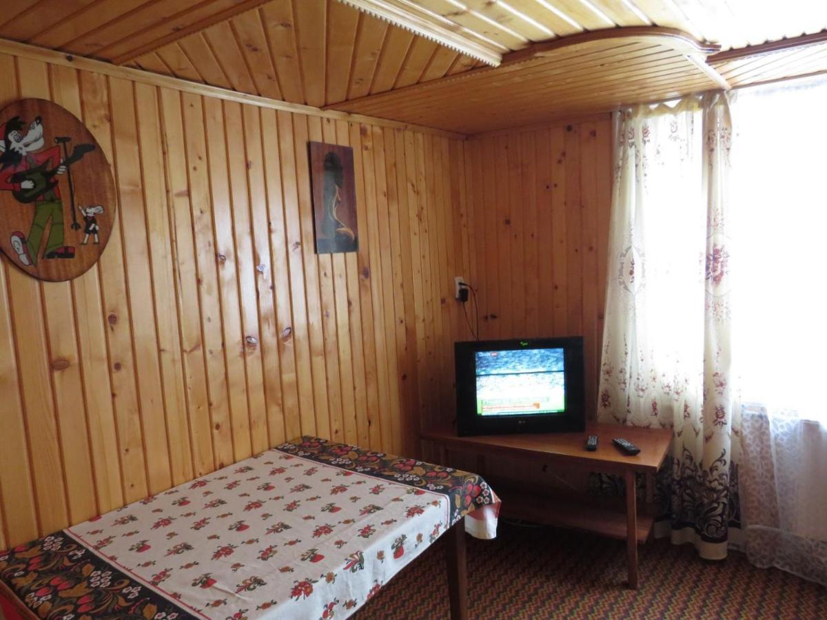 Holiday Home Tihiy Dvor Mykulytschyn Exterior foto